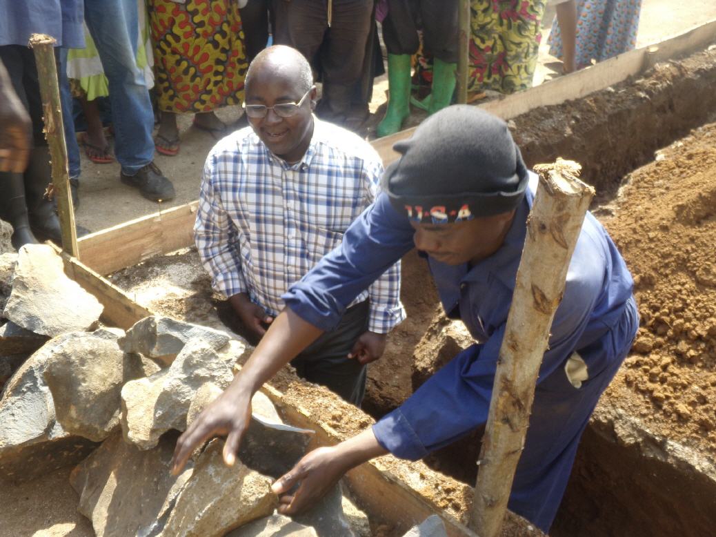 Grundsteinlegung d. P&egrave;re Roger